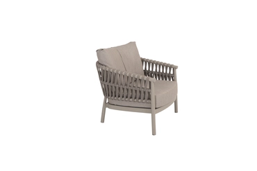 Catalana living chair cloud met 2 kussens zijkant rechts, 4 Seasons Outdoor, tuinmeubels.nl