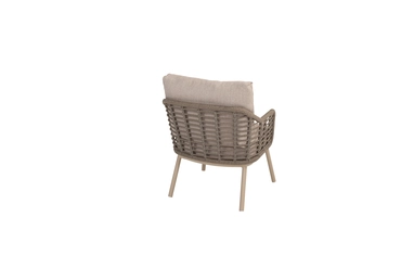 Puglia low dining chair latte met 2 kussen achterkant, 4 Seasons Outdoor, tuinmeubels.nl